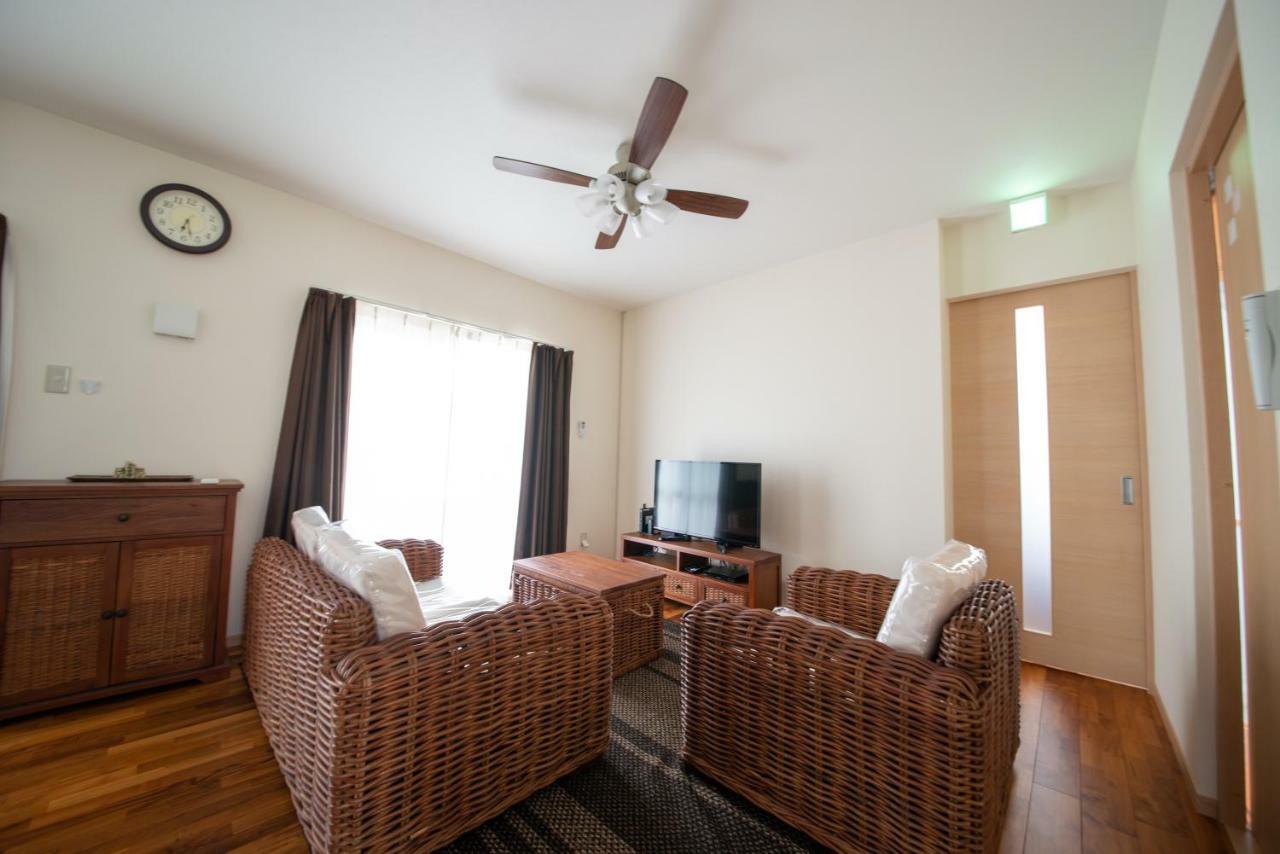 Pine House In Ishigaki Villa Ishigaki  Bagian luar foto